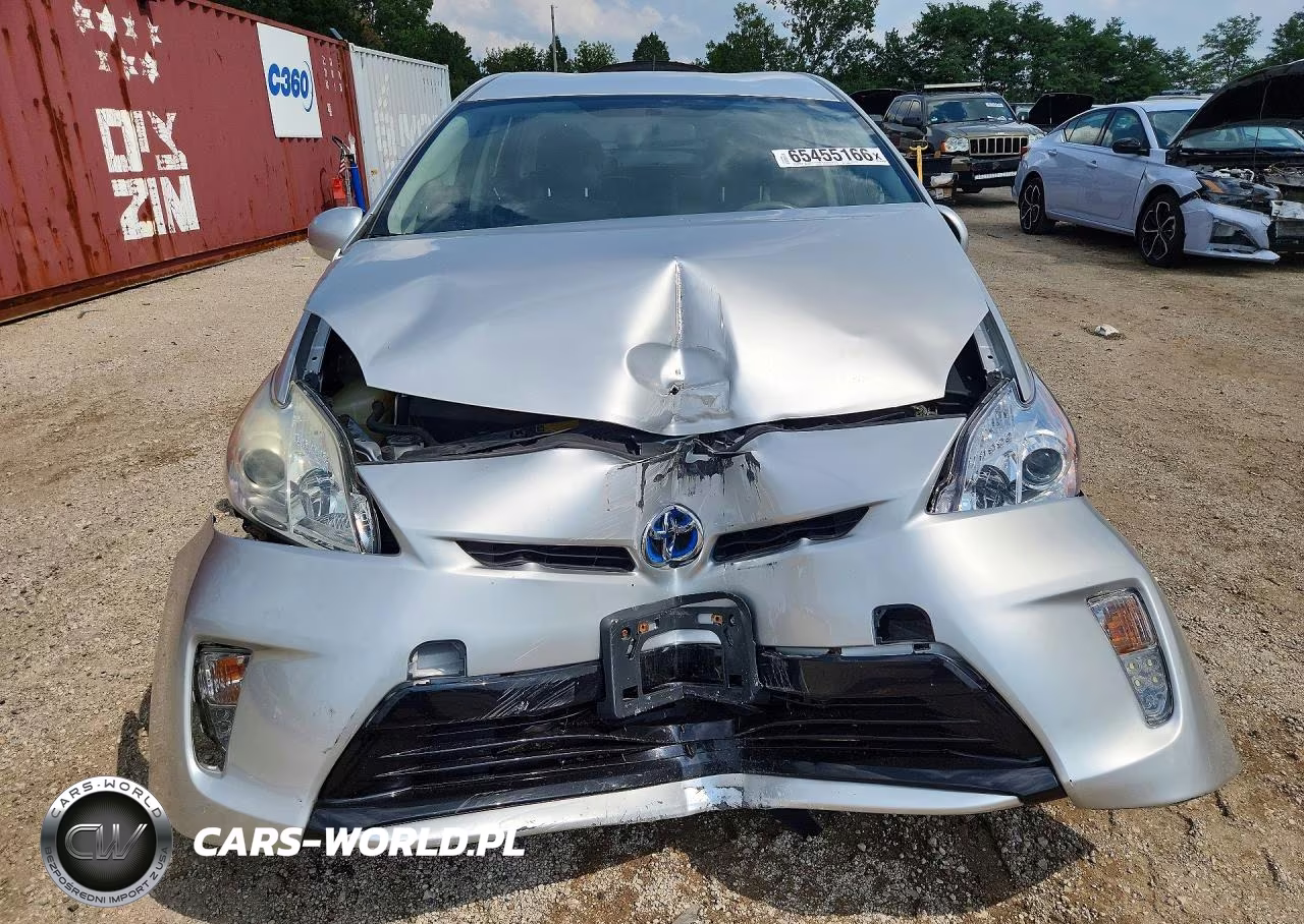 2013 Toyota Prius Two VIN:JTDKN3DU3D5700645 - 5