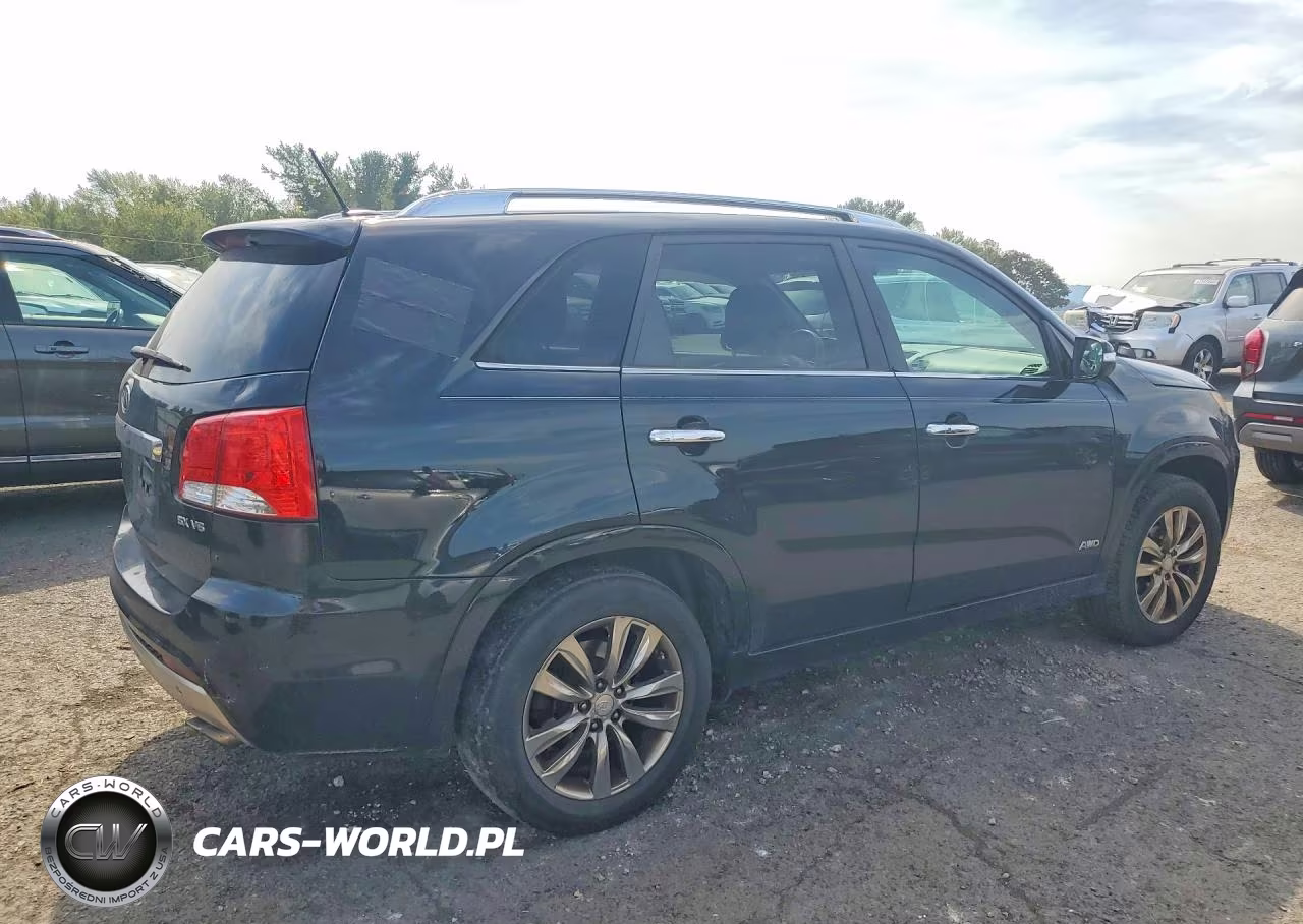 2011 Kia Sorento Sx VIN:5XYKWDA23BG100055 - 3