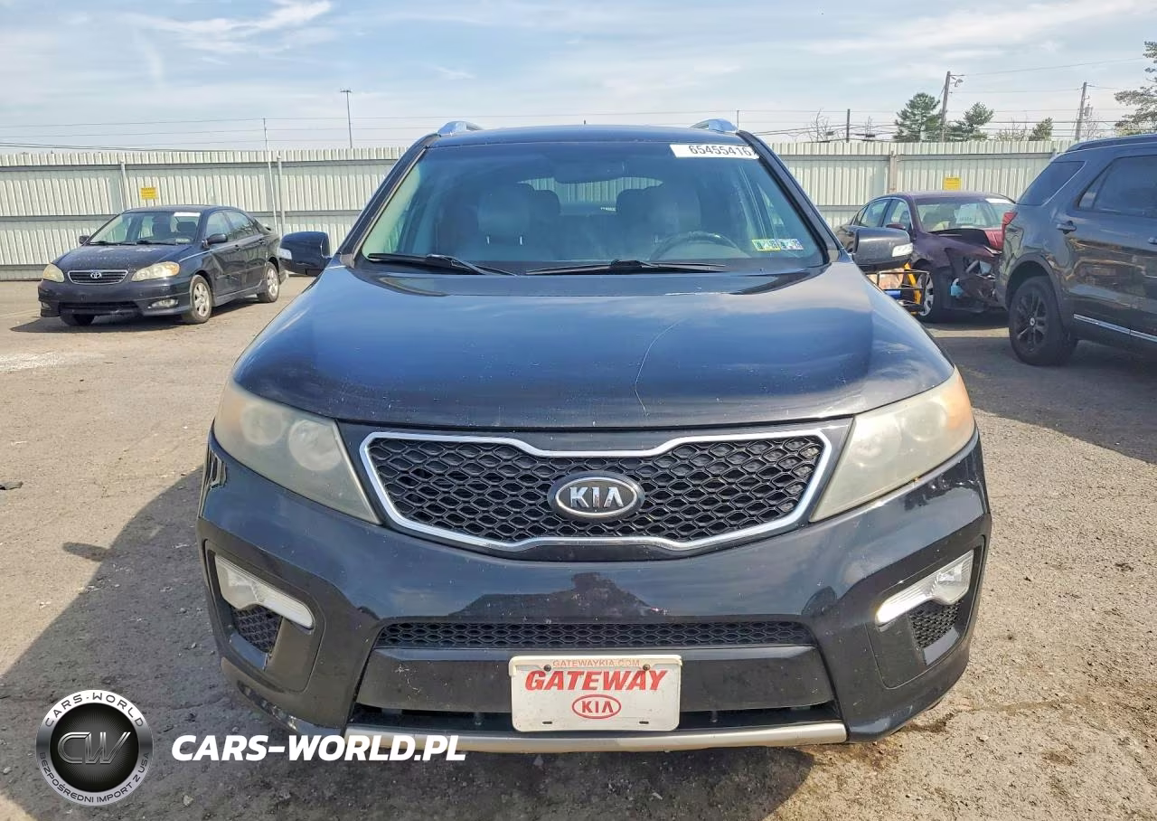 2011 Kia Sorento Sx VIN:5XYKWDA23BG100055 - 5