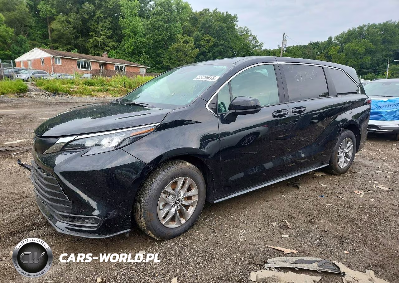 2026 Toyota Sienna Le – zdjęcie 1 z 12