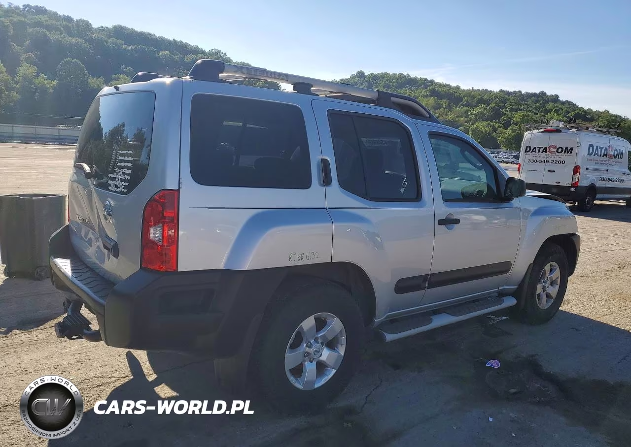 2011 Nissan Xterra X VIN:5N1AN0NW3BC520483 - 3