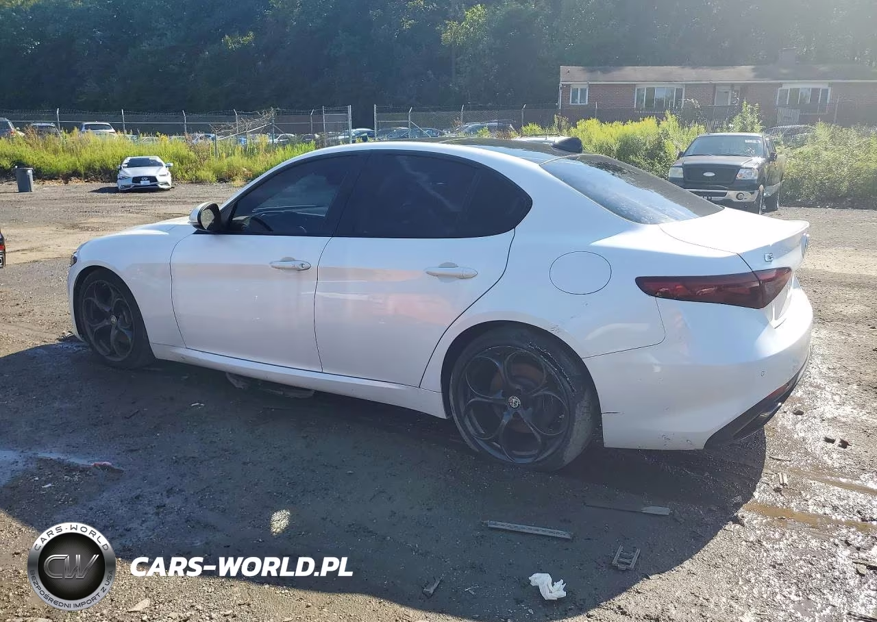 2017 Alfa Romeo Giulia Ti VIN:ZARFAECN0H7553557 - 2