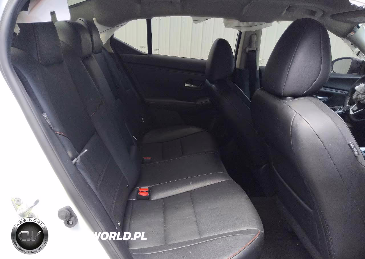 2025 Nissan Sentra Sr VIN:3N1AB8DV3SY390722 - 10