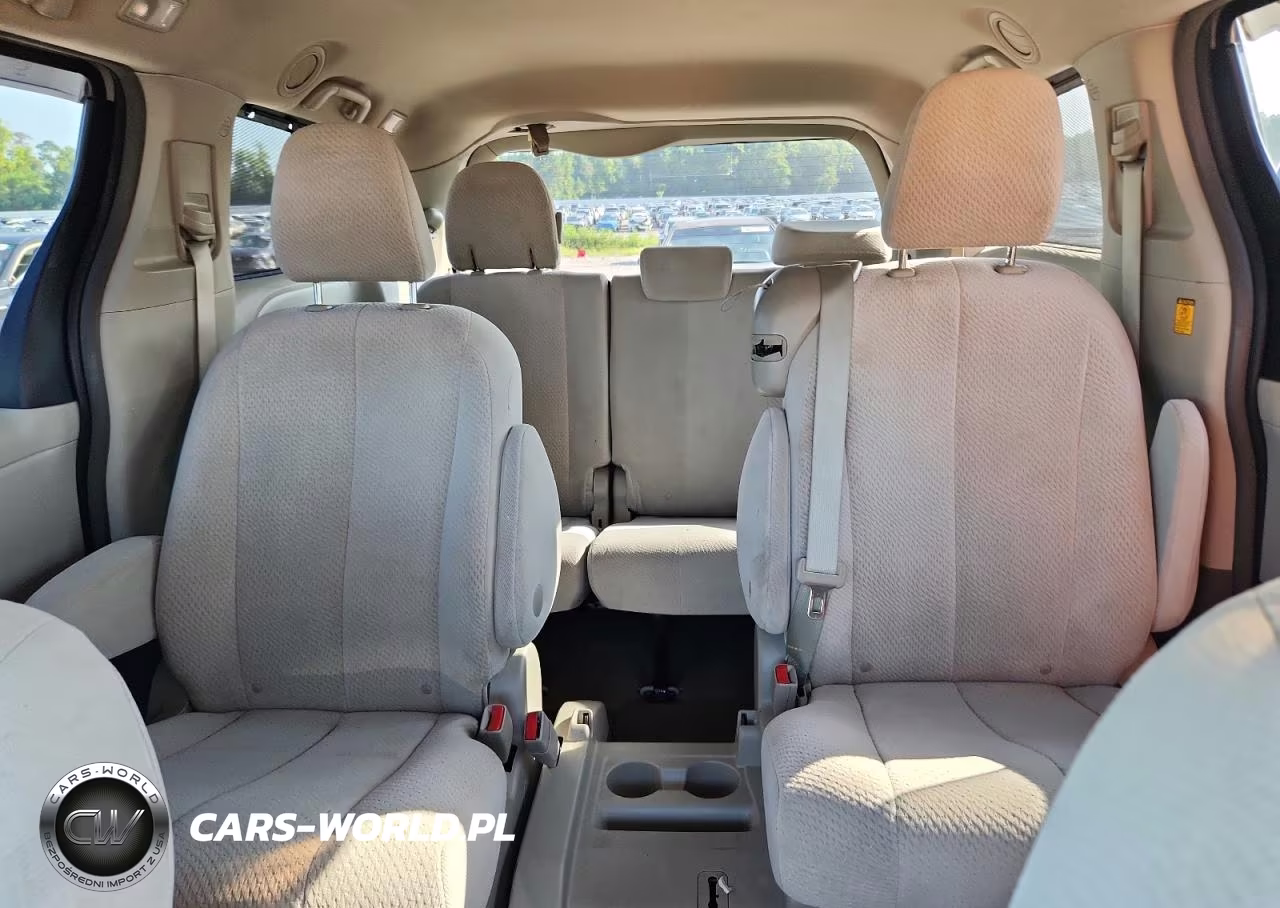 2012 Toyota Sienna Le VIN:5TDKK3DCXCS206503 - 10