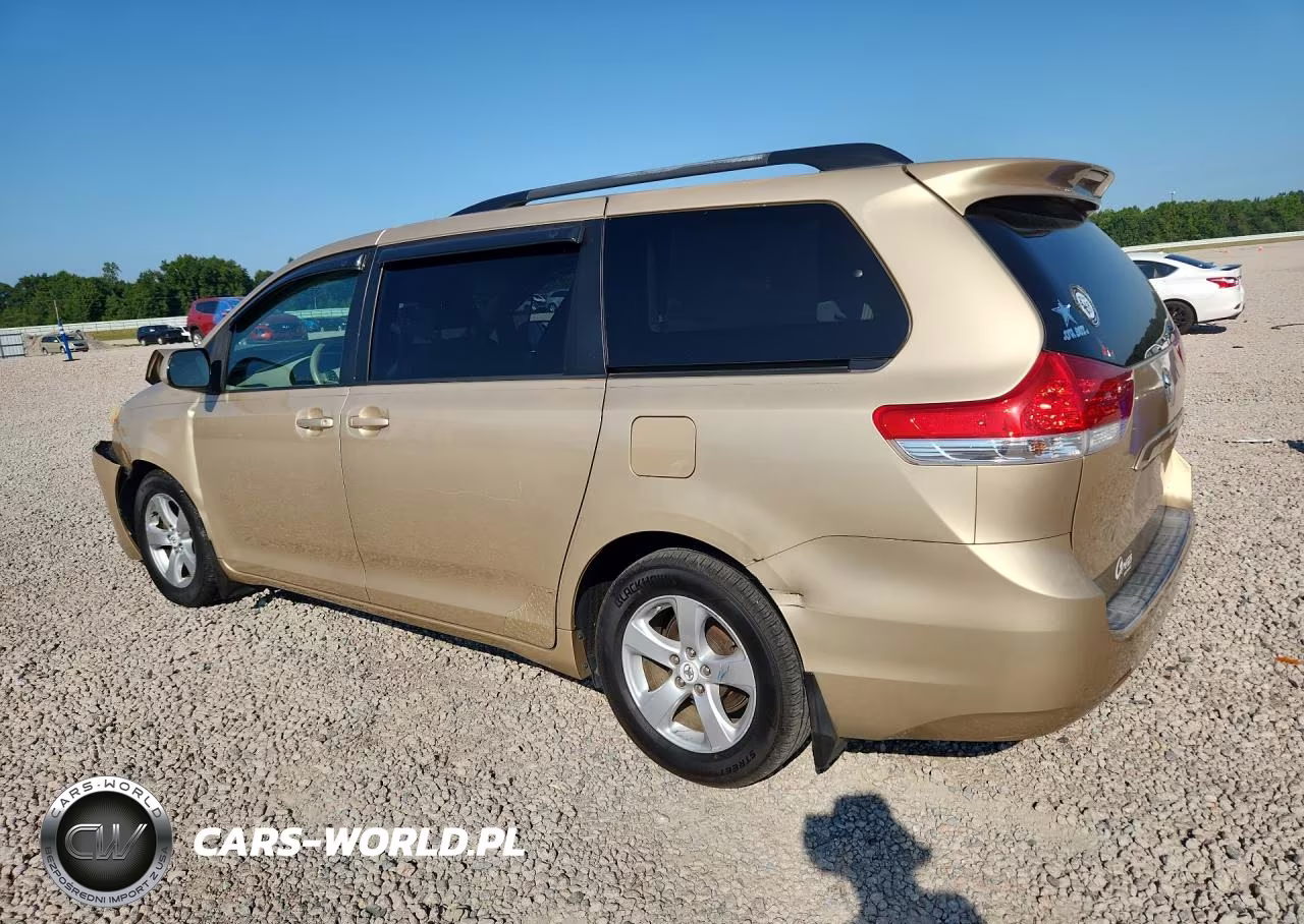 2012 Toyota Sienna Le VIN:5TDKK3DCXCS206503 - 2