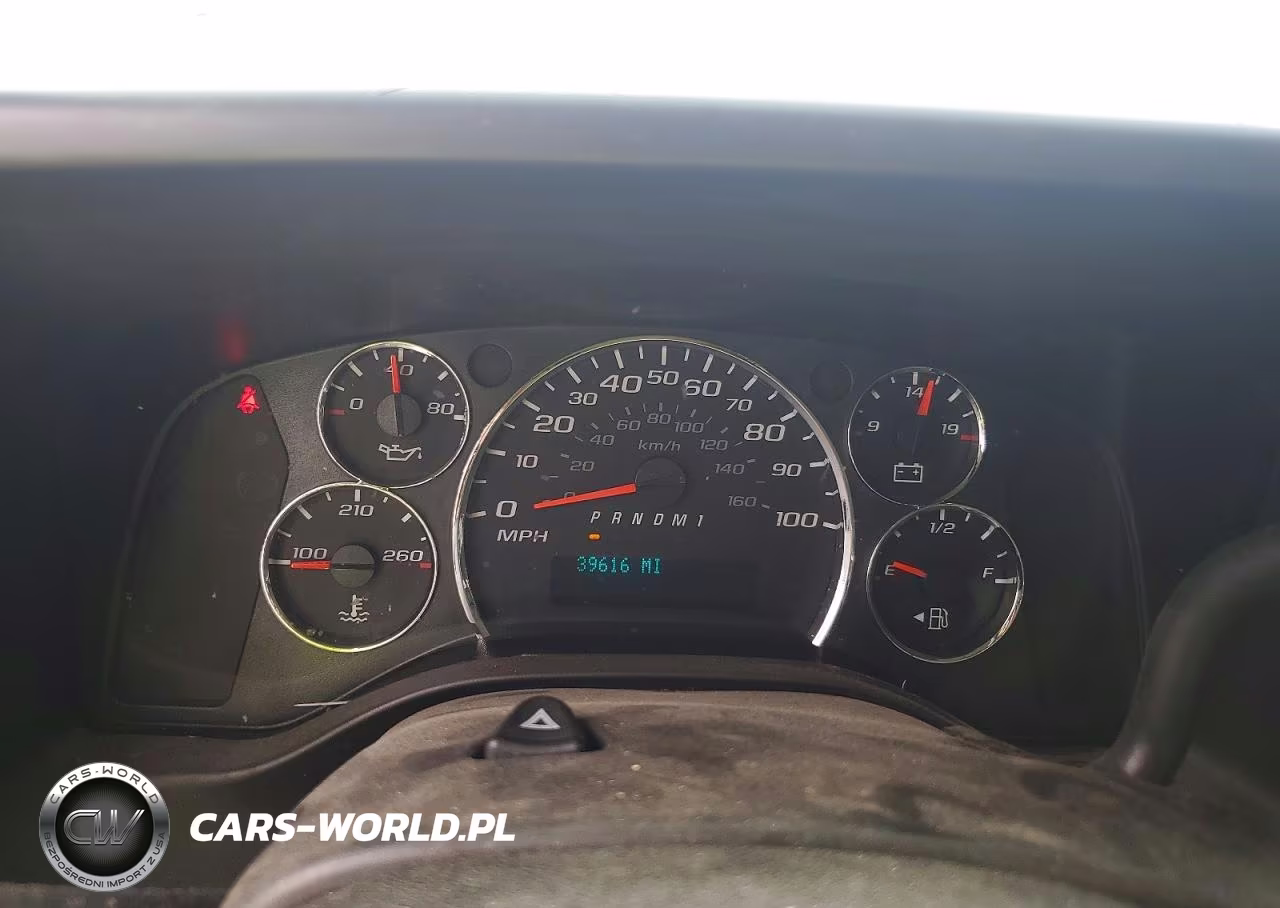 2018 GMC Savana G2500 VIN:1GTW7AFG0J1905687 - 9