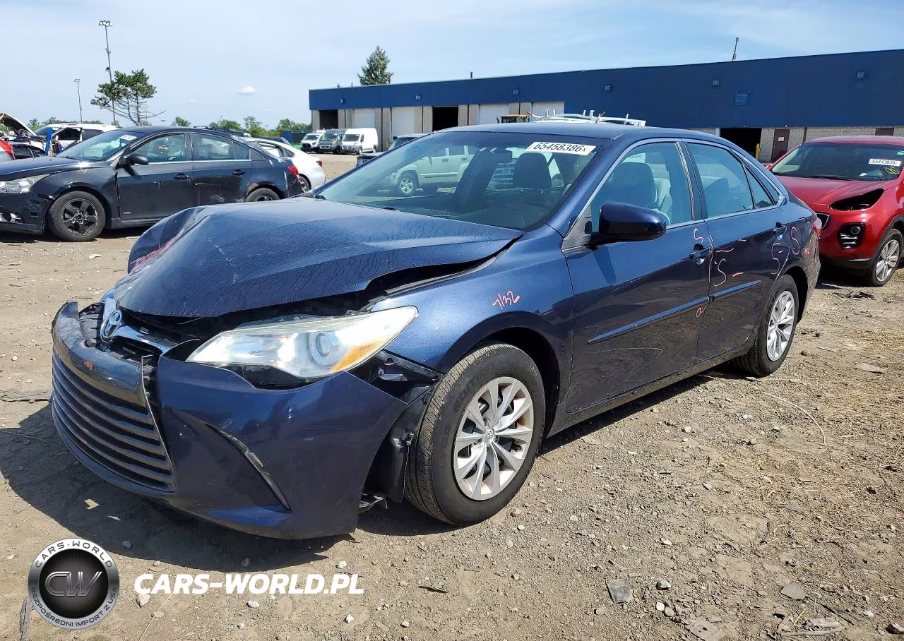 2017 Toyota Camry Le – zdjęcie 1 z 12