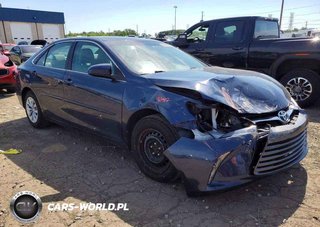 2017 Toyota Camry Le VIN:4T1BF1FK5HU634992 - 4