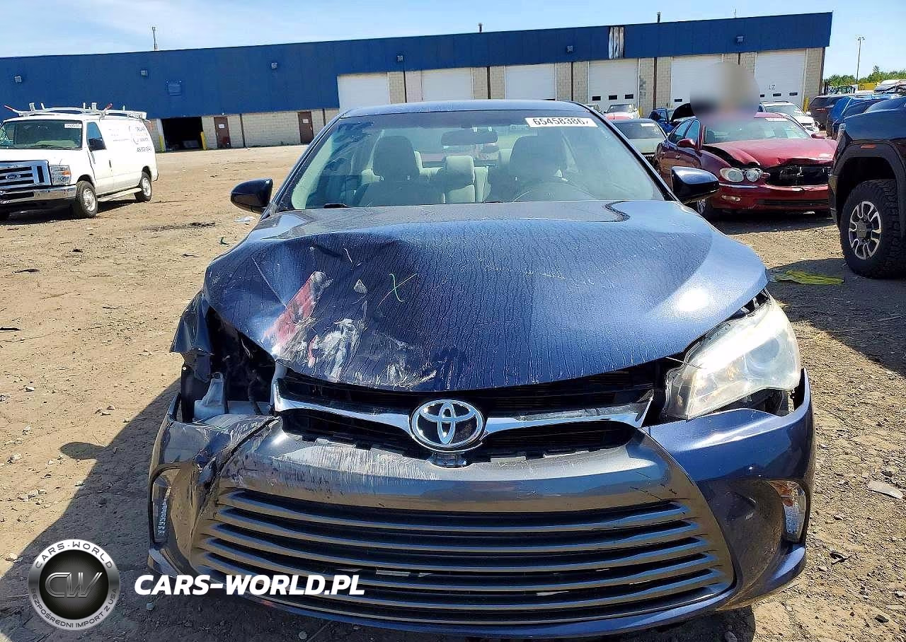 2017 Toyota Camry Le VIN:4T1BF1FK5HU634992 - 5