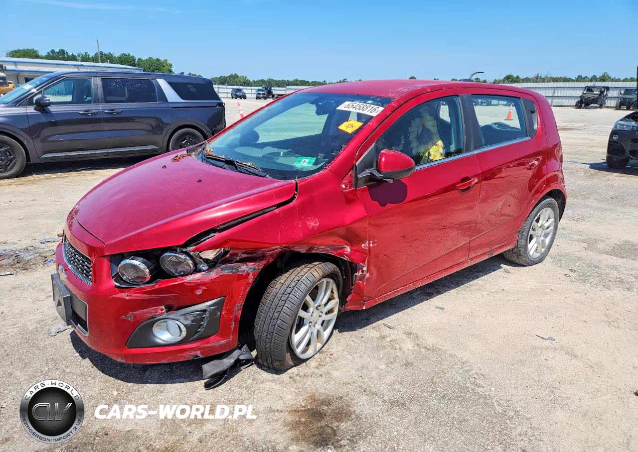 2016 Chevrolet Sonic Lt – zdjęcie 1 z 12
