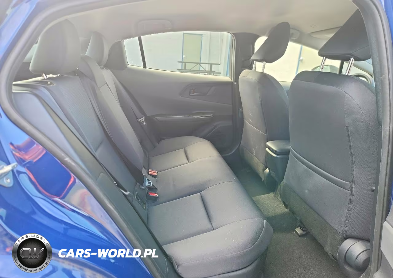 2024 Toyota Prius Le VIN:JTDADABU4R3023212 - 10