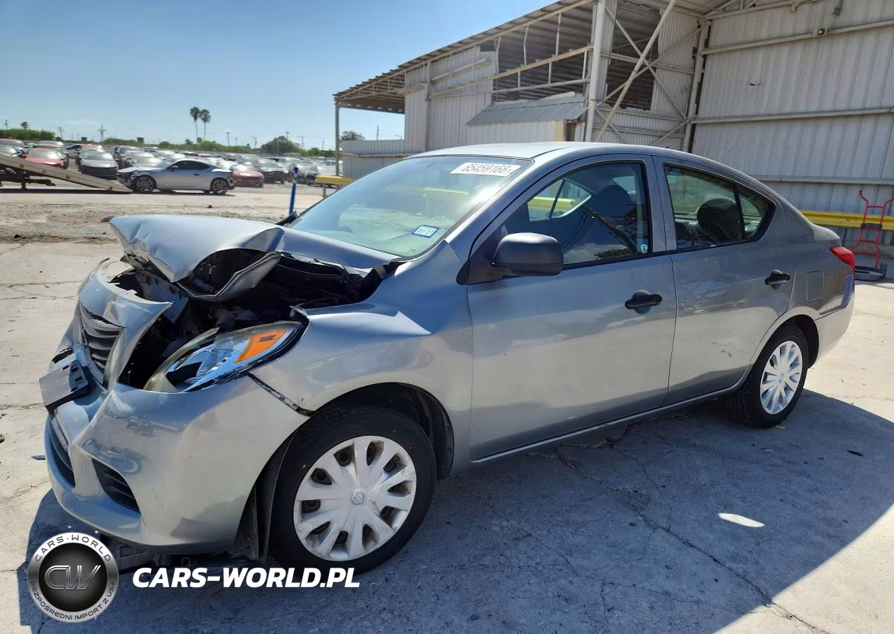 2014 Nissan Versa 1.6 S
