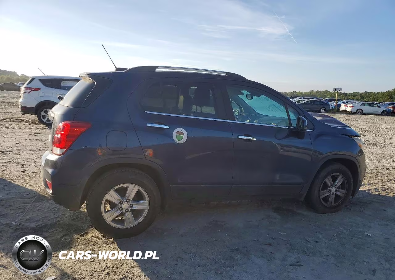 2018 Chevrolet Trax 1Lt VIN:3GNCJLSB5JL310926 - 3