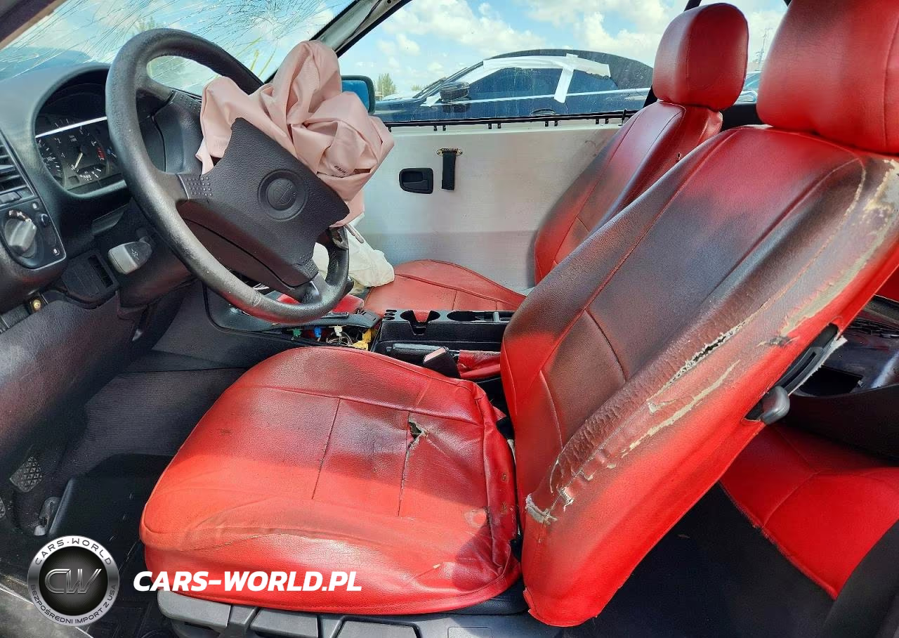 1994 BMW 318 Ic VIN:WBABK5327REC83302 - 7
