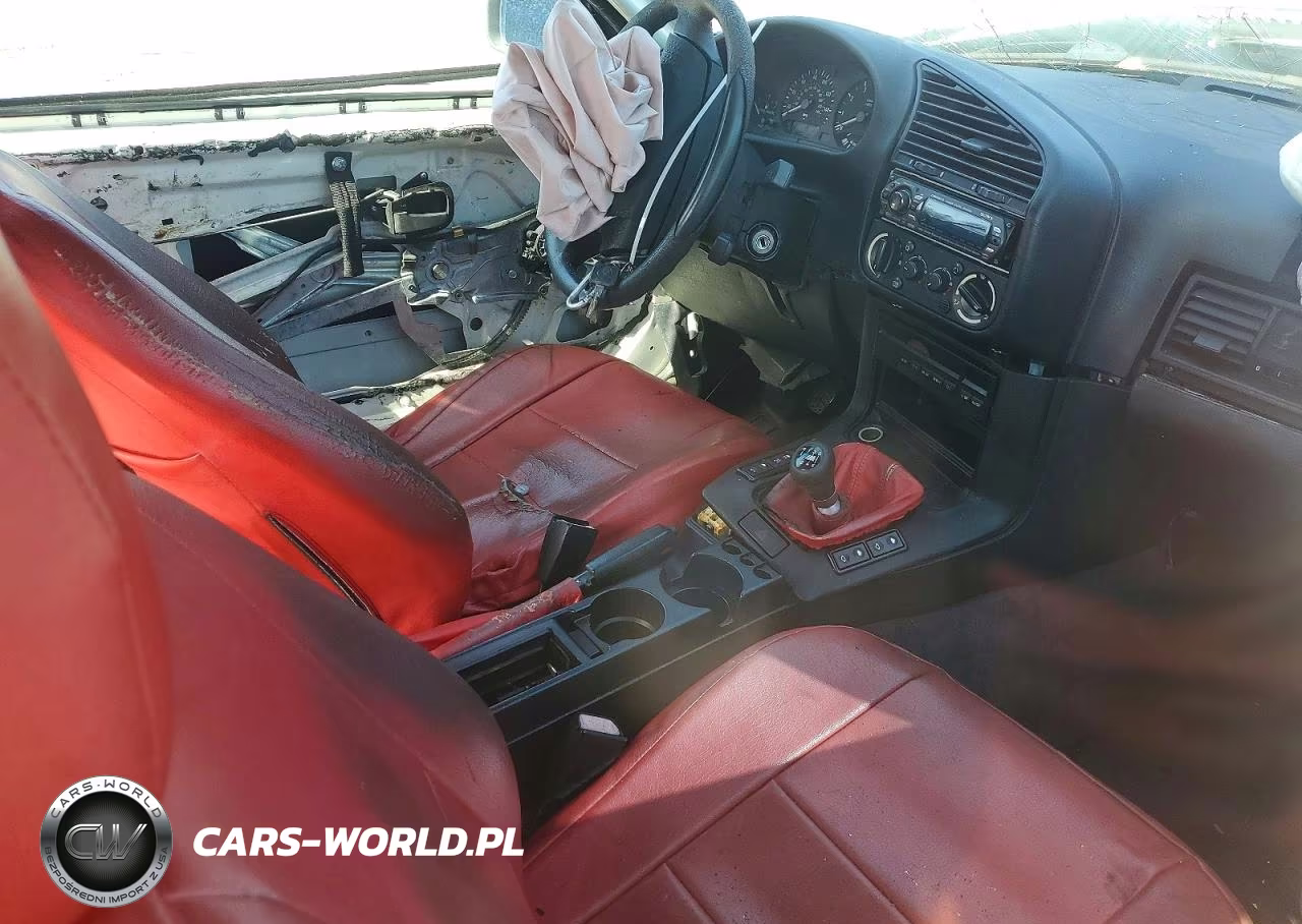 1994 BMW 318 Ic VIN:WBABK5327REC83302 - 8