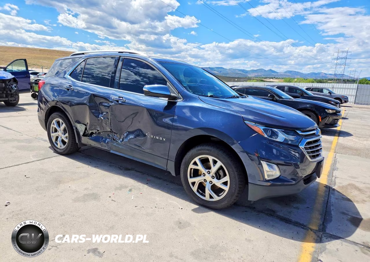 2018 Chevrolet Equinox Premier VIN:3GNAXVEVXJL154714 - 4