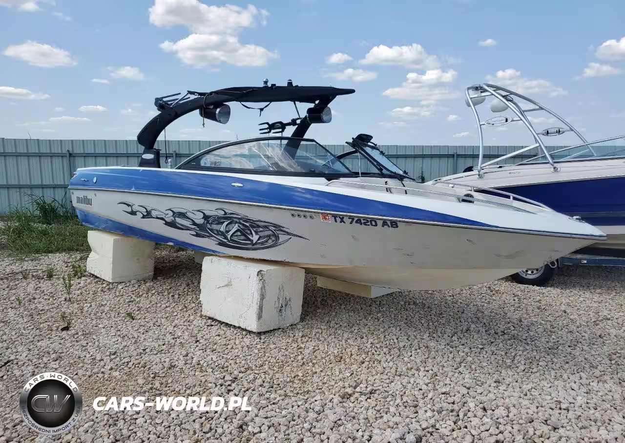 2006 Malibu Boat