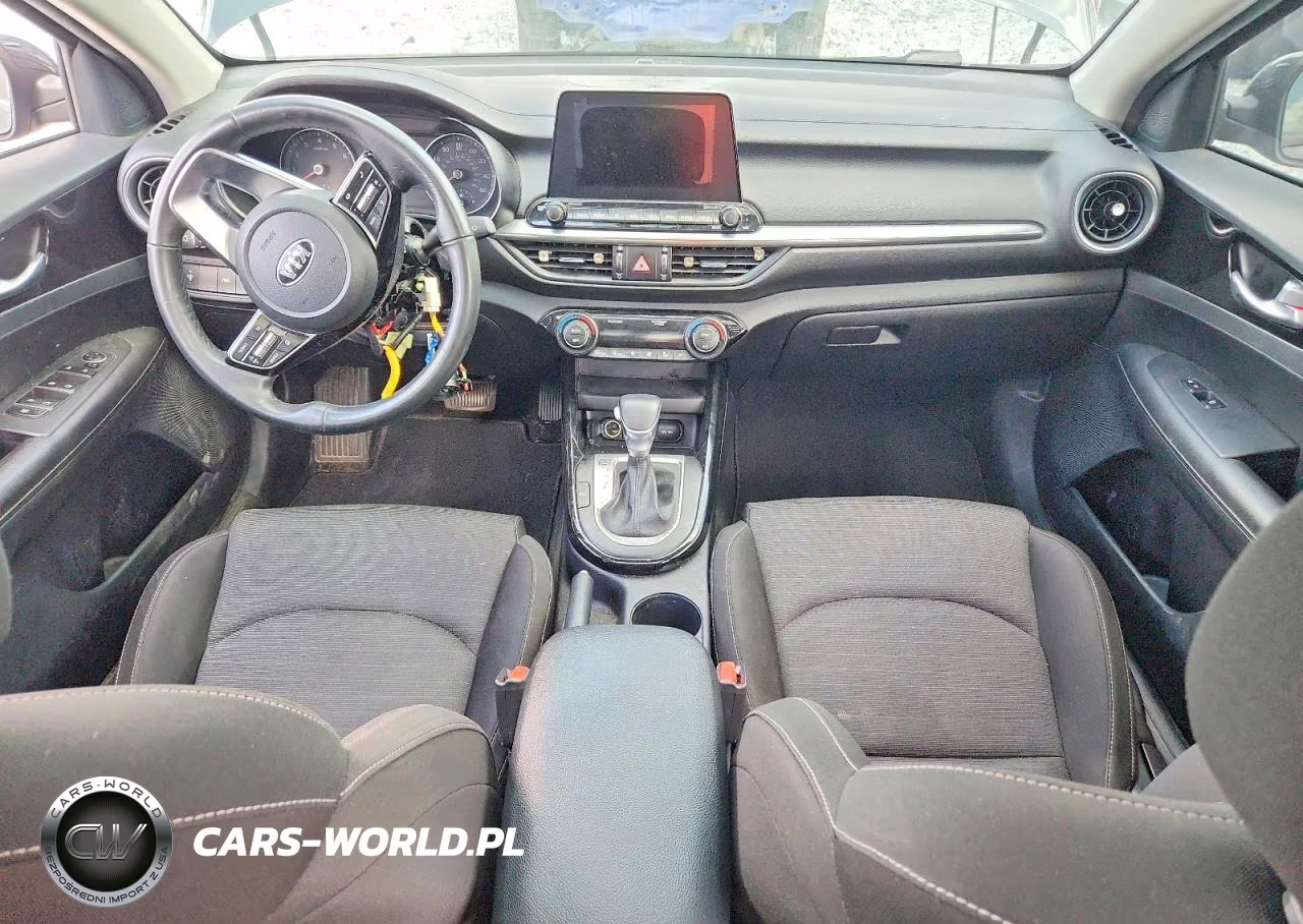 2019 Kia Forte S VIN:3KPF34AD3KE024829 - 8
