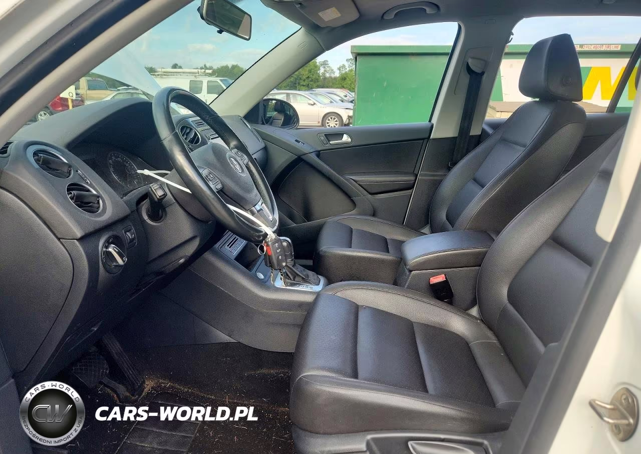 2015 Volkswagen Tiguan S VIN:WVGBV7AX7FW583943 - 7