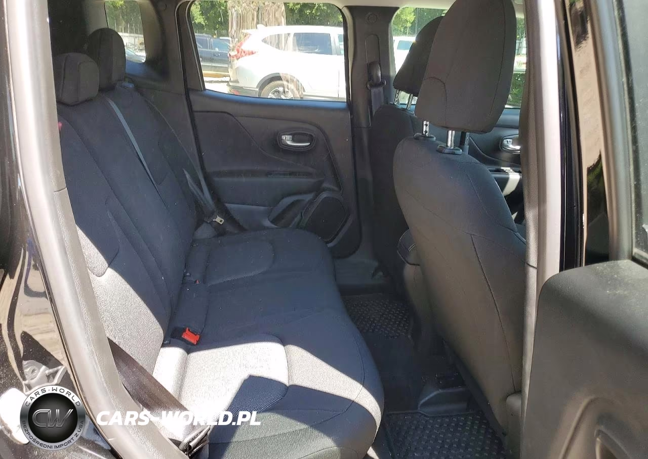 2023 Jeep Renegade Latitude VIN:ZACNJDB19PPP22052 - 11