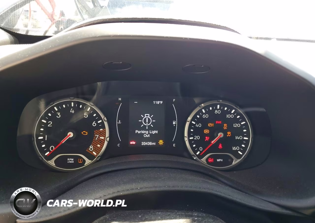 2023 Jeep Renegade Latitude VIN:ZACNJDB19PPP22052 - 9