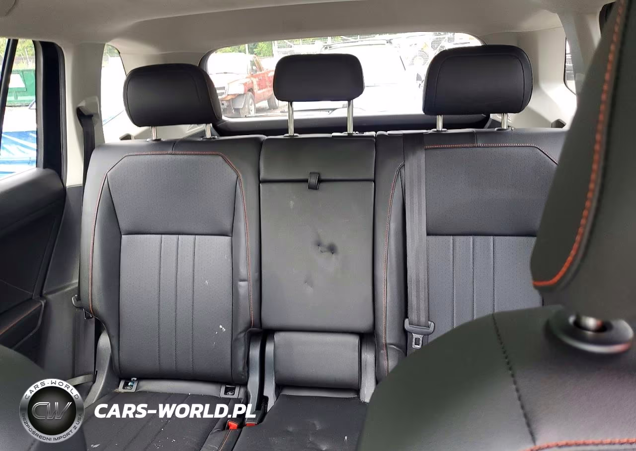 2024 Volkswagen Tiguan Wolfsburg VIN:3VVAB7AX0RM226408 - 10