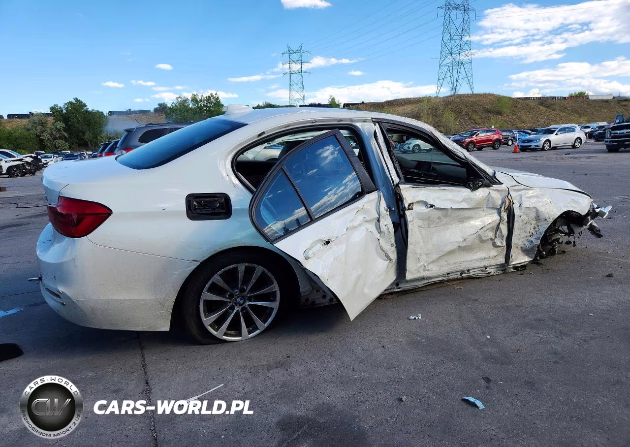 2016 BMW 320 Xi VIN:WBA8E5G5XGNT40754 - 3