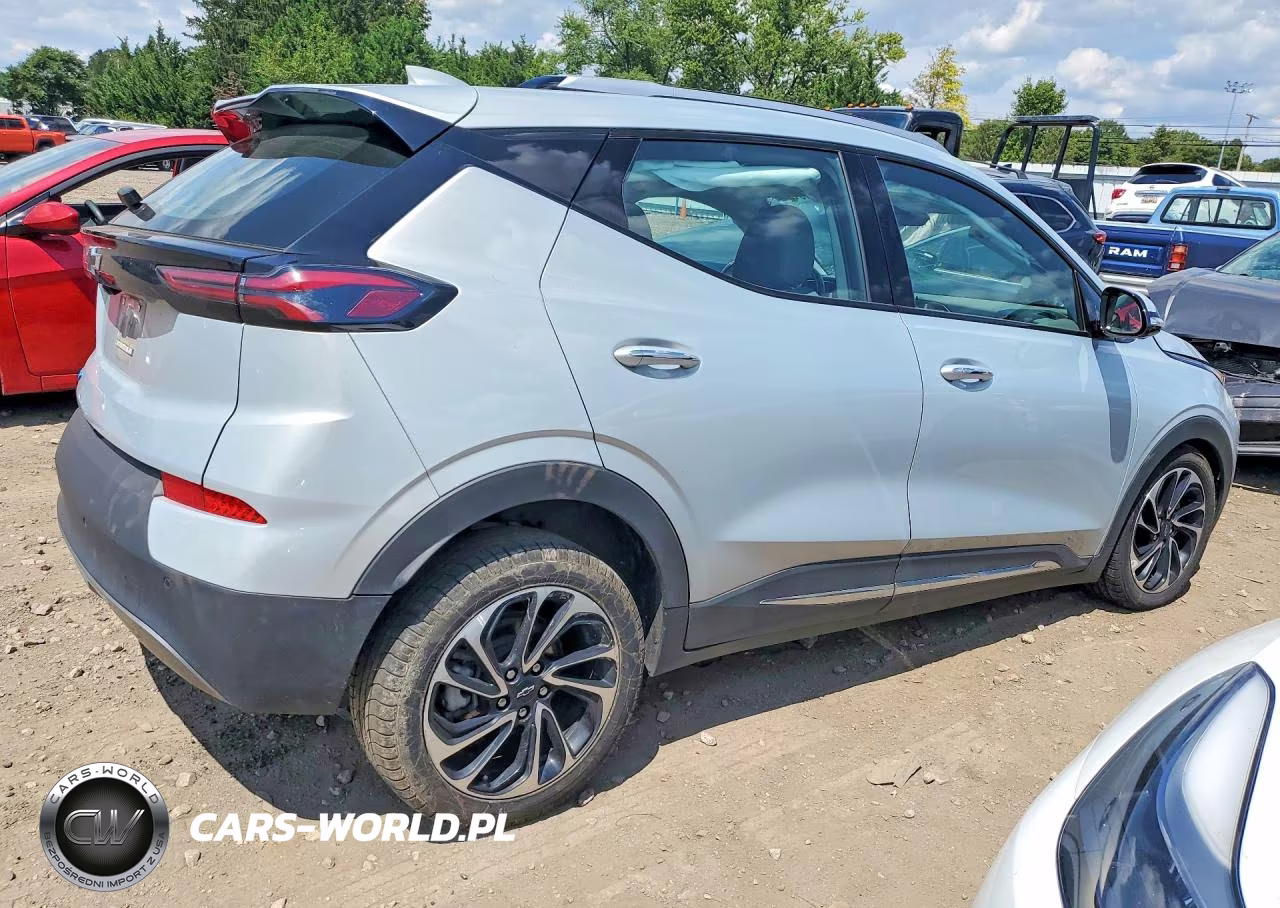 2022 Chevrolet Bolt Euv Premier VIN:1G1FZ6S02N4119676 - 3