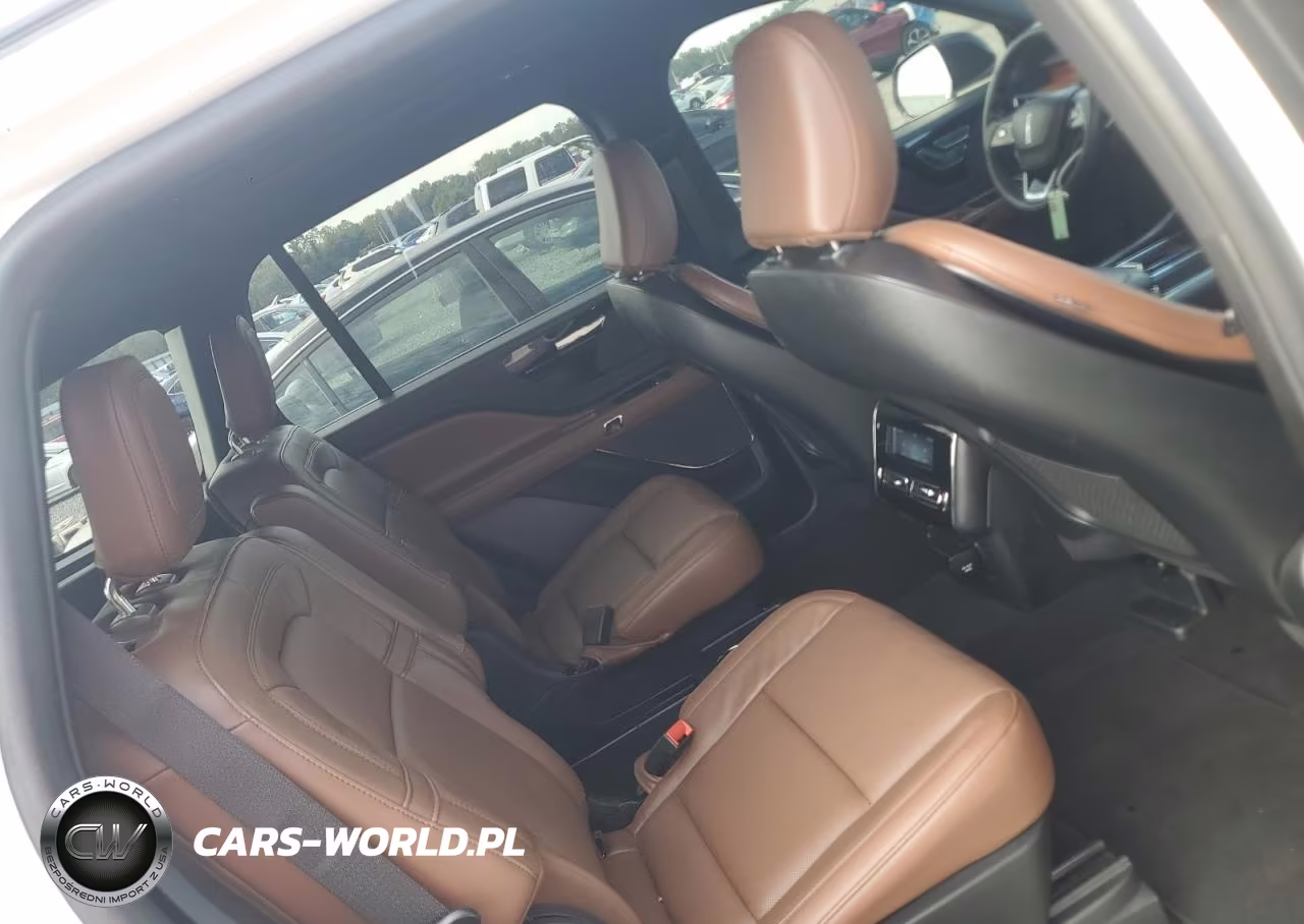 2023 Lincoln Aviator Reserve VIN:5LM5J7WC8PGL30072 - 11