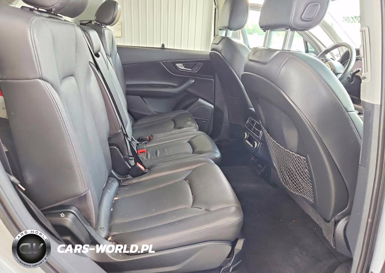 2017 Audi Q7 Prestige VIN:WA1VAAF73HD001073 - 11