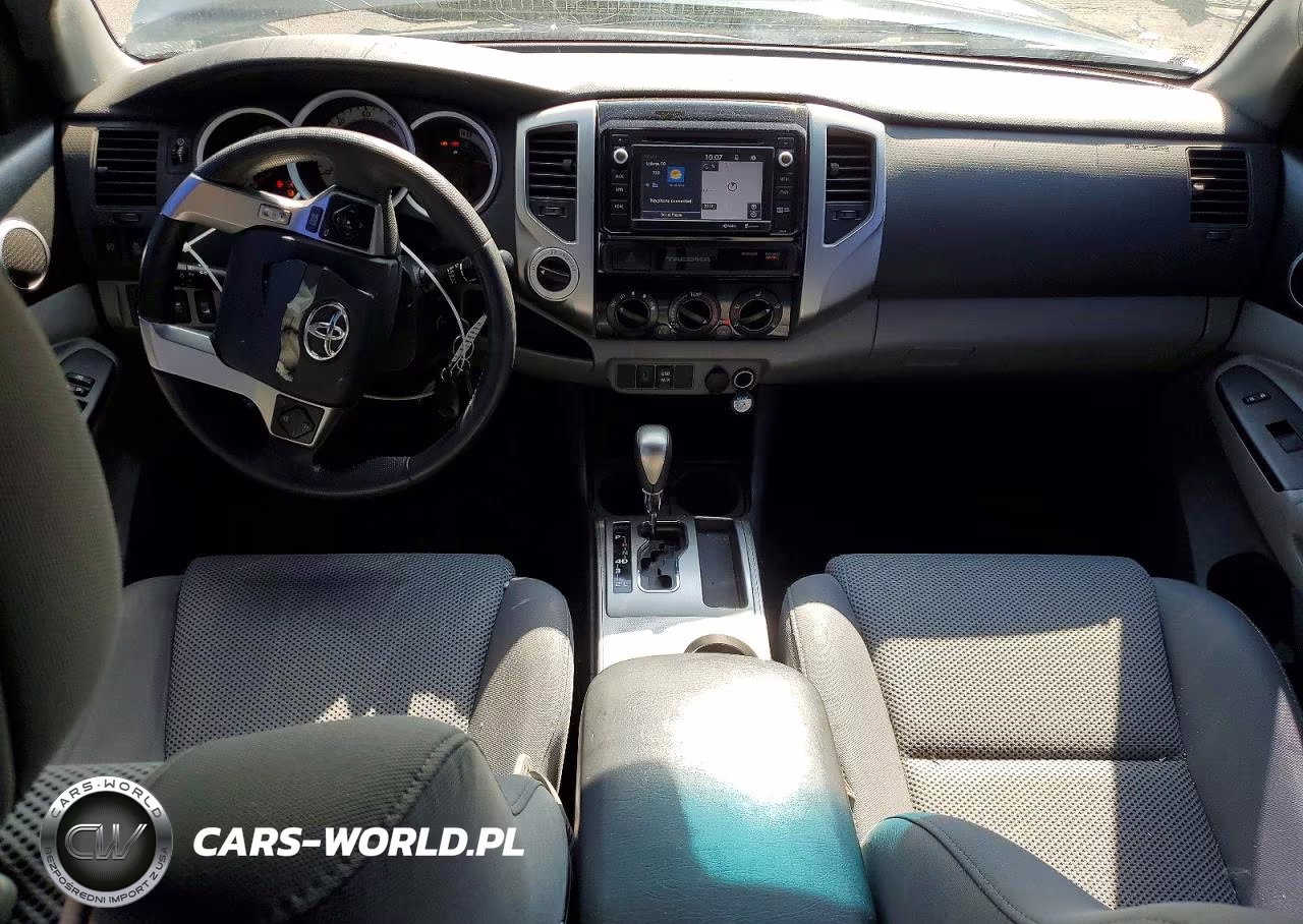 2015 Toyota Tacoma V6 VIN:3TMLU4EN3FM170632 - 8