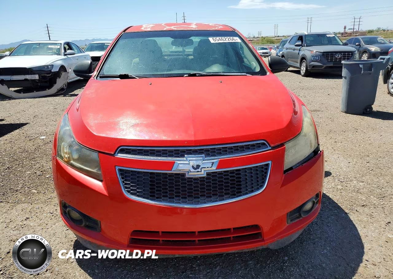 2014 Chevrolet Cruze Ls VIN:1G1PA5SH2E7454110 - 5