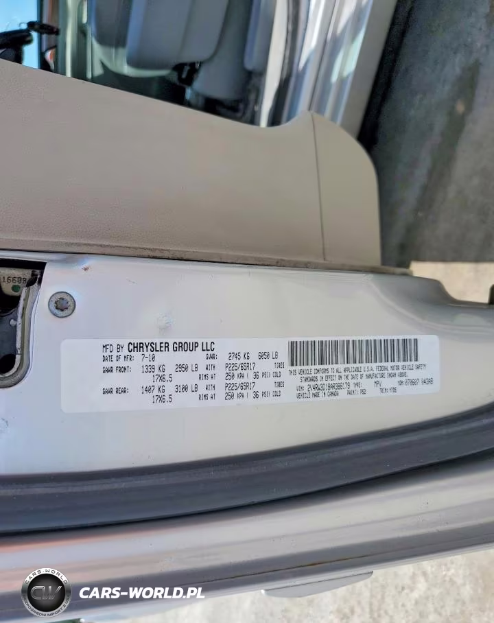 2010 Volkswagen Routan Se VIN:2V4RW3D18AR388179 - 13