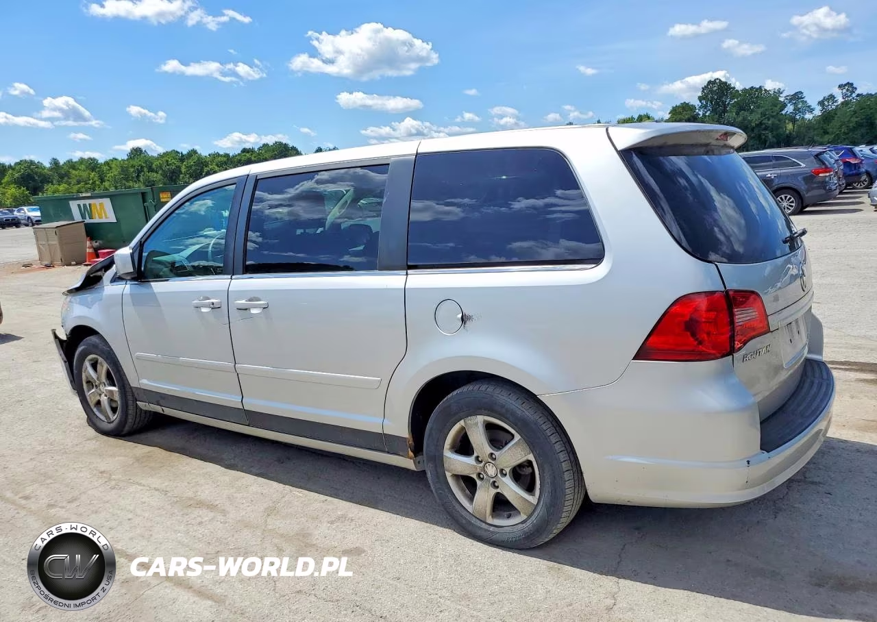 2010 Volkswagen Routan Se VIN:2V4RW3D18AR388179 - 2