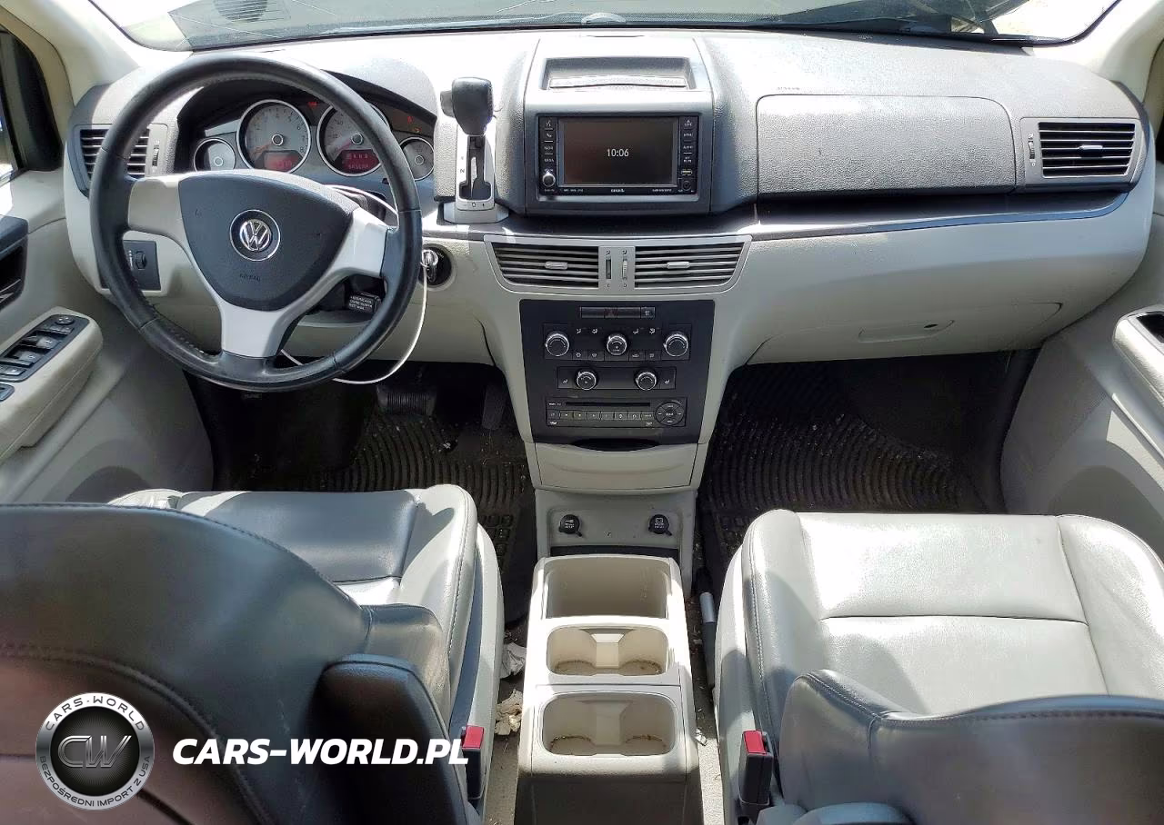 2010 Volkswagen Routan Se VIN:2V4RW3D18AR388179 - 8