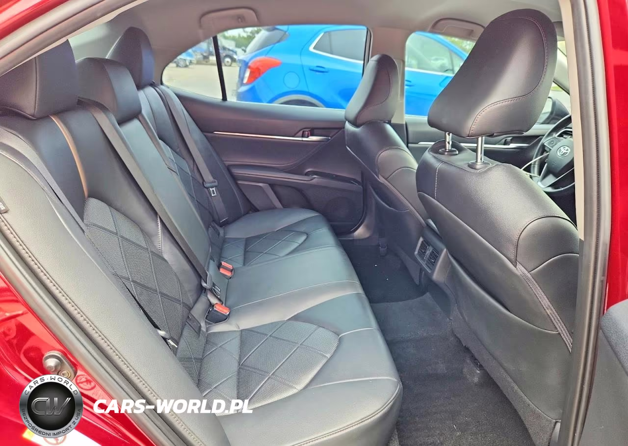 2018 Toyota Camry Xle VIN:4T1B11HK4JU525103 - 10