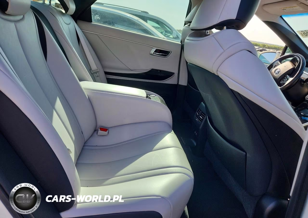 2018 Toyota Mirai Base VIN:JTDBVRBD9JA004588 - 10