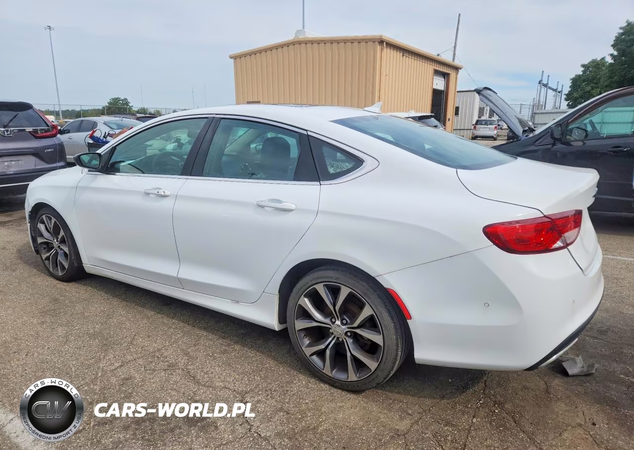 2015 Chrysler 200 C VIN:1C3CCCCG6FN528074 - 2