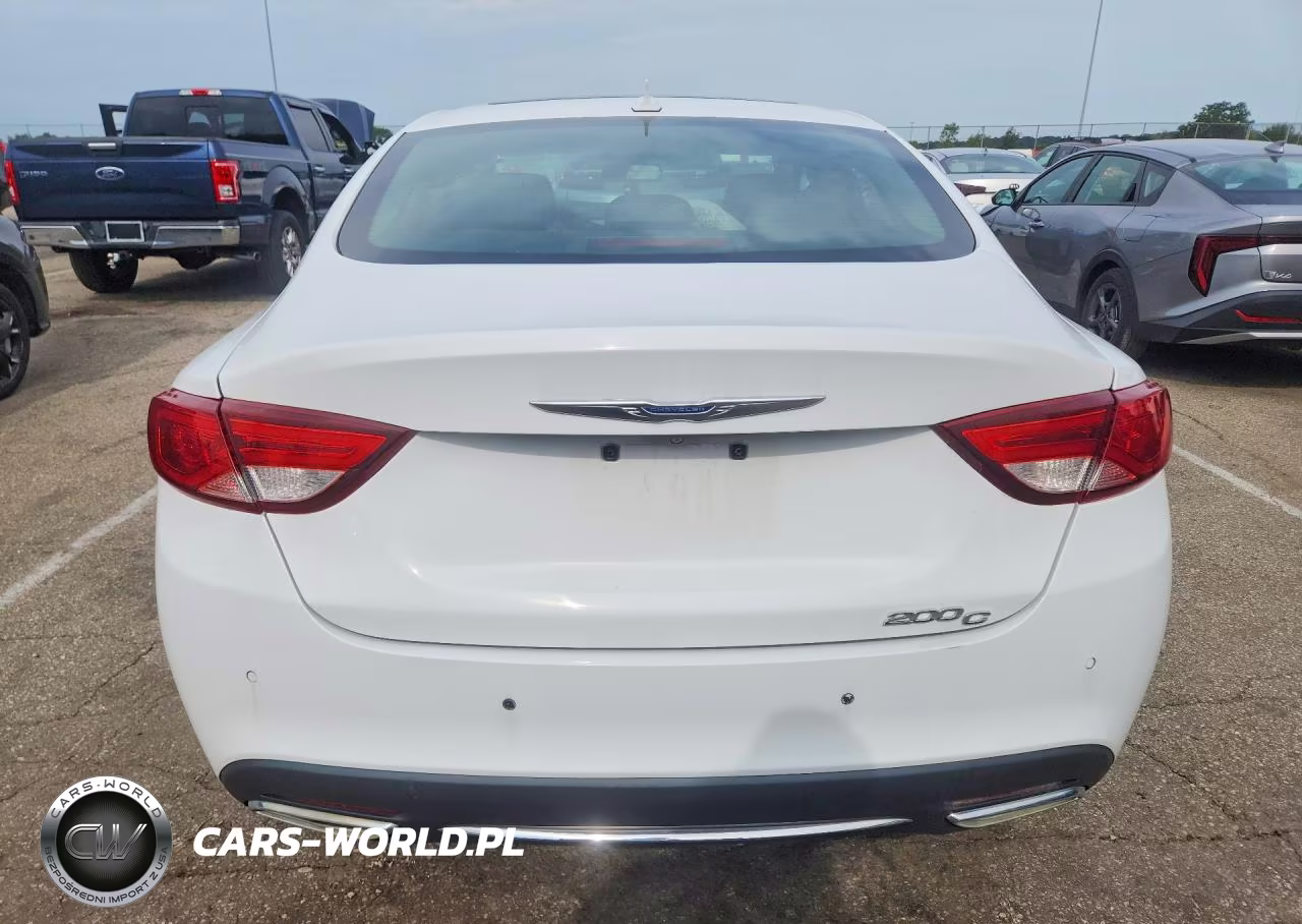 2015 Chrysler 200 C VIN:1C3CCCCG6FN528074 - 6