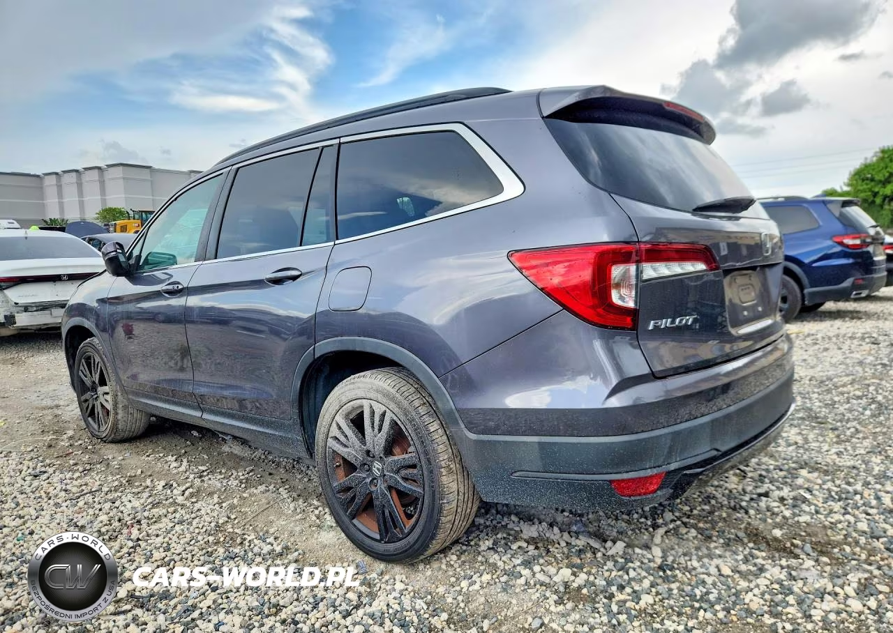 2021 Honda Pilot 2Wd Special Edition VIN:5FNYF5H23MB010596 - 2
