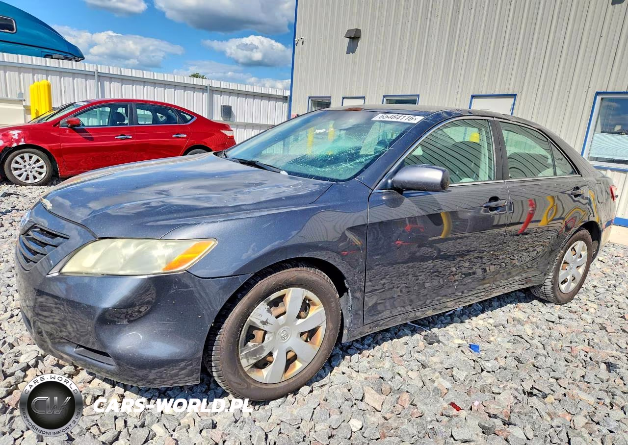2009 Toyota Camry Le – zdjęcie 1 z 12