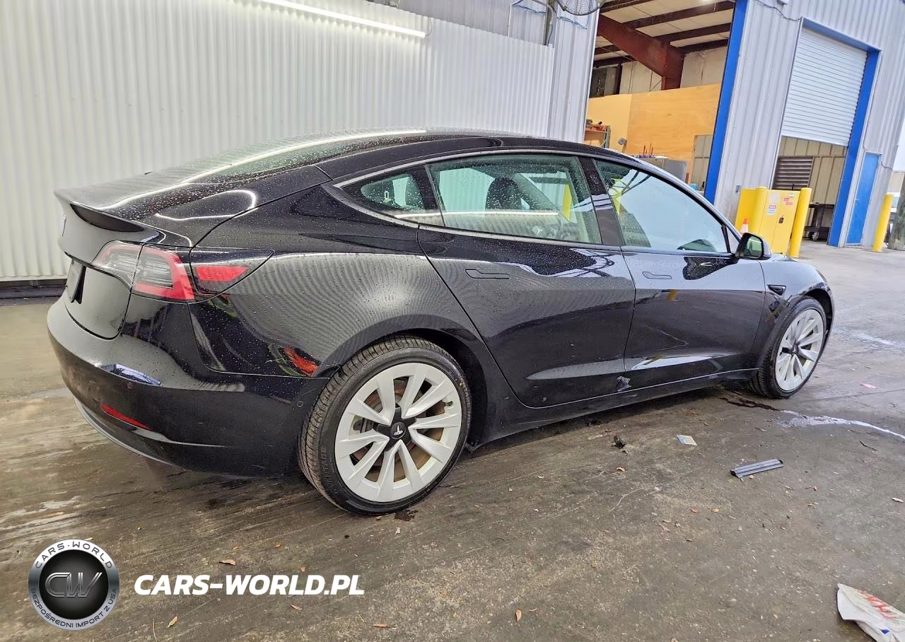 2022 Tesla Model 3 VIN:5YJ3E1EAXNF371746 - 3