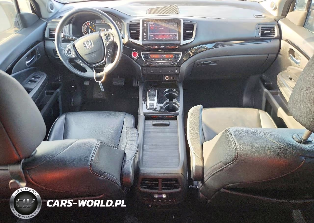 2017 Honda Pilot Touring VIN:5FNYF6H92HB044313 - 8