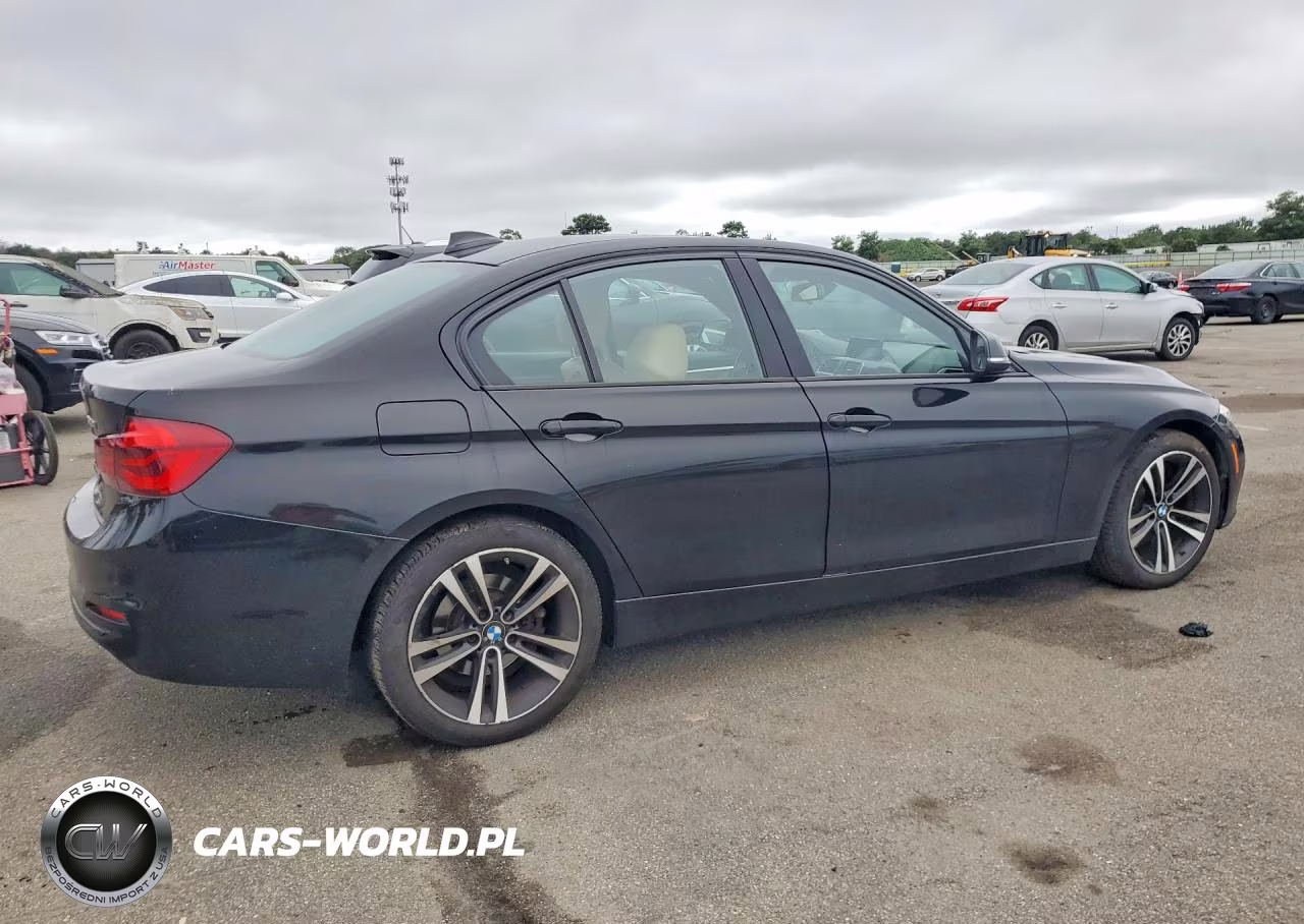 2018 BMW 330 Xi VIN:WBA8D9G59JNU71966 - 3