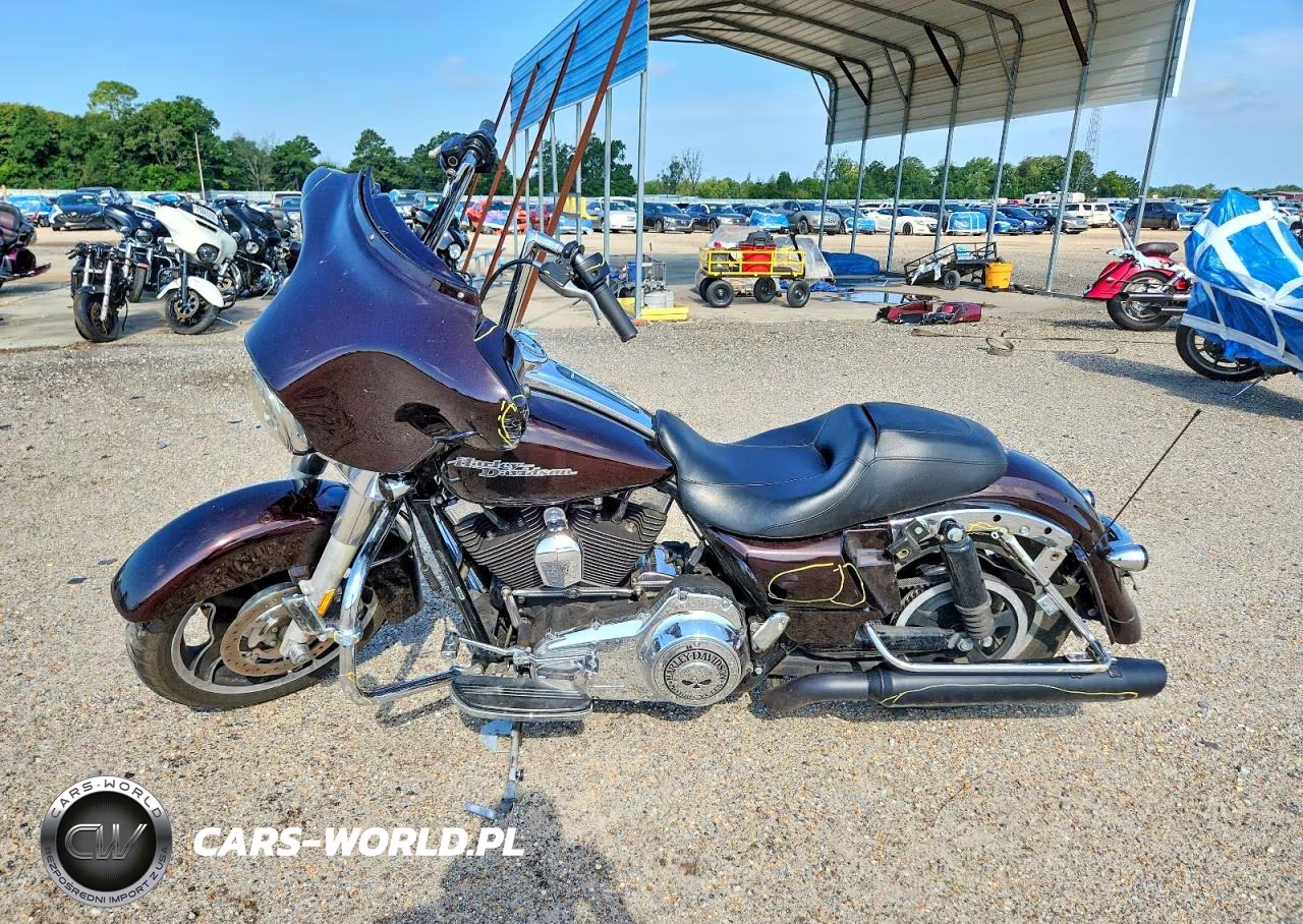 2011 Harley-Davidson Flhx VIN:1HD1KB412BB606564 - 3