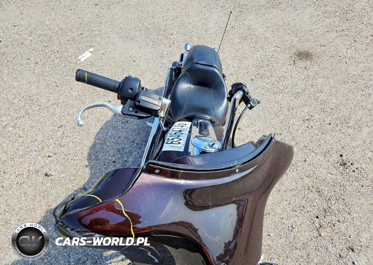 2011 Harley-Davidson Flhx VIN:1HD1KB412BB606564 - 5
