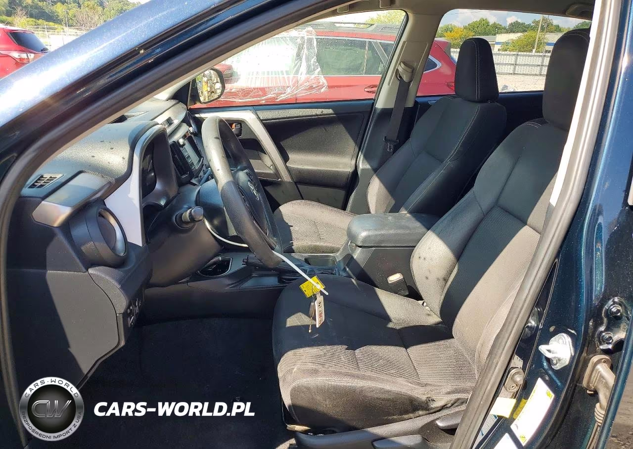 2018 Toyota Rav4 Le VIN:JTMBFREV2JD229449 - 7
