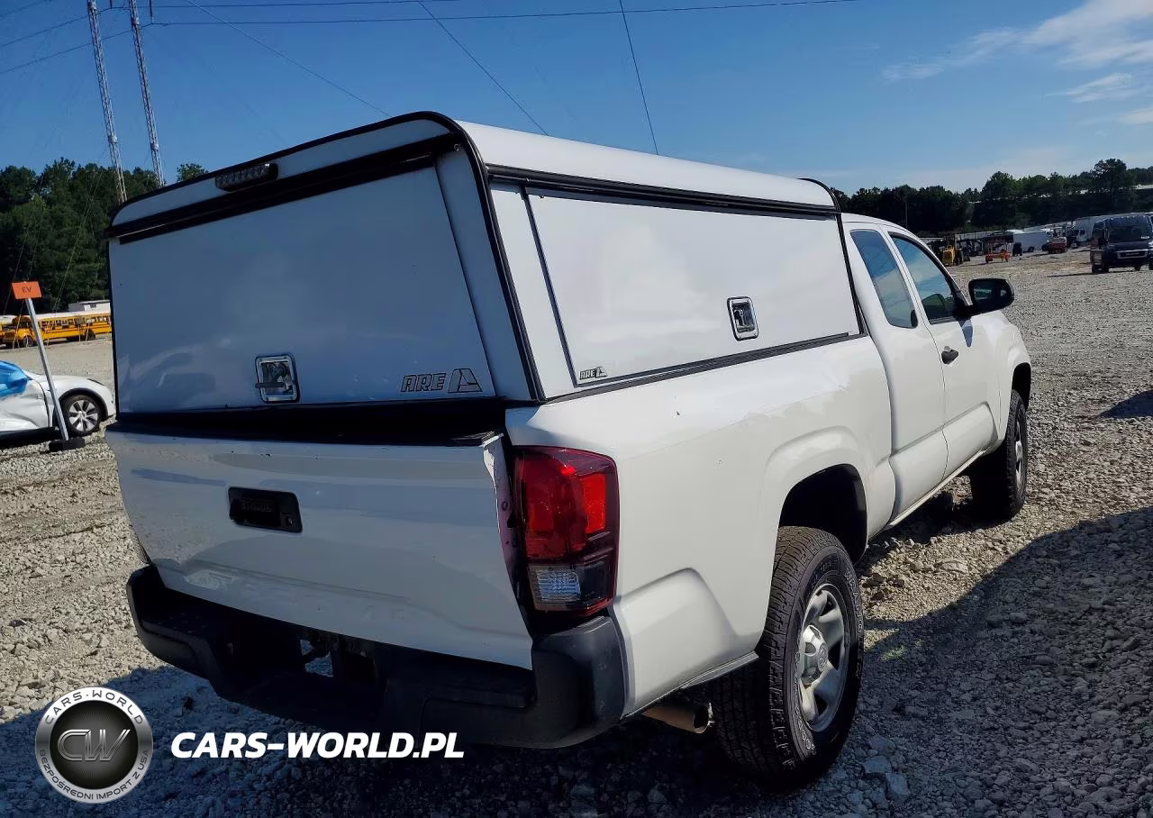 2018 Toyota Tacoma Sr VIN:5TFRX5GN5JX128907 - 3