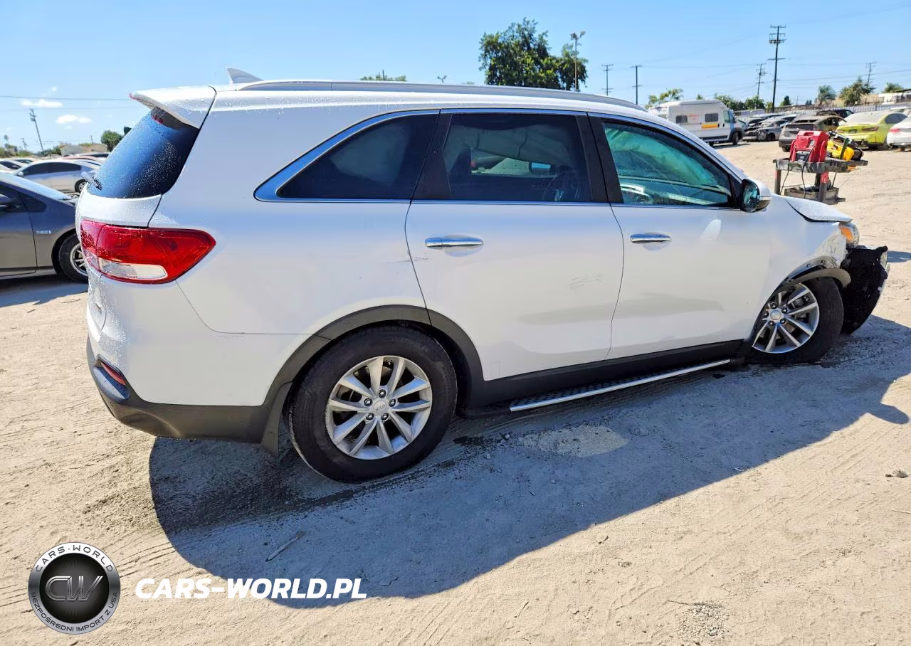 2017 Kia Sorento Lx VIN:5XYPG4A30HG238494 - 3