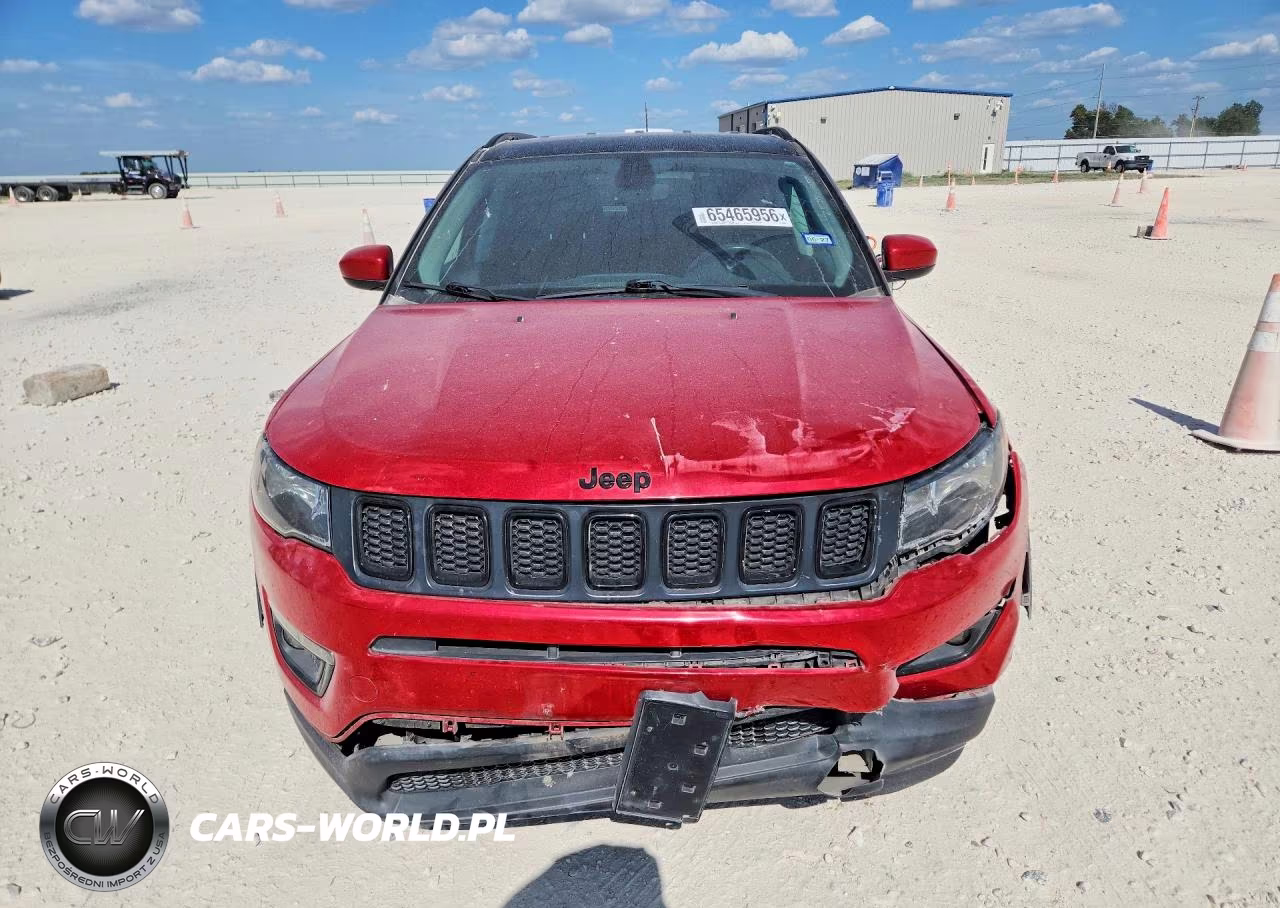 2019 Jeep Compass Latitude VIN:3C4NJCBB9KT637347 - 5